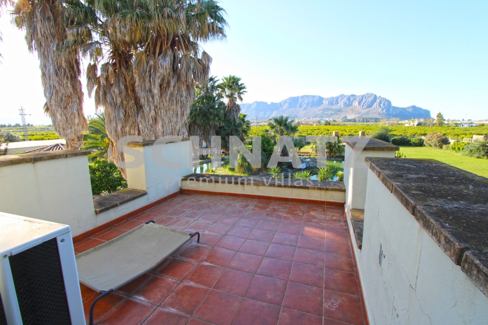 Espectacular villa / finca sobre una parcela de 10.000 m² en Ondara