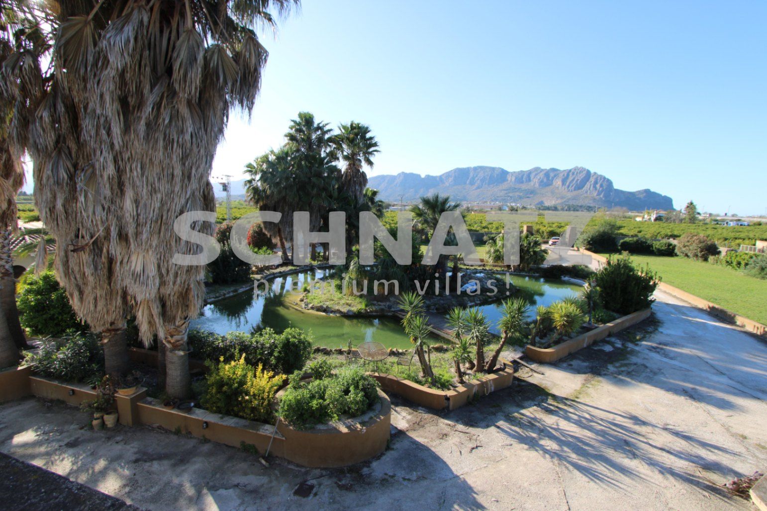 Espectacular villa / finca sobre una parcela de 10.000 m² en Ondara