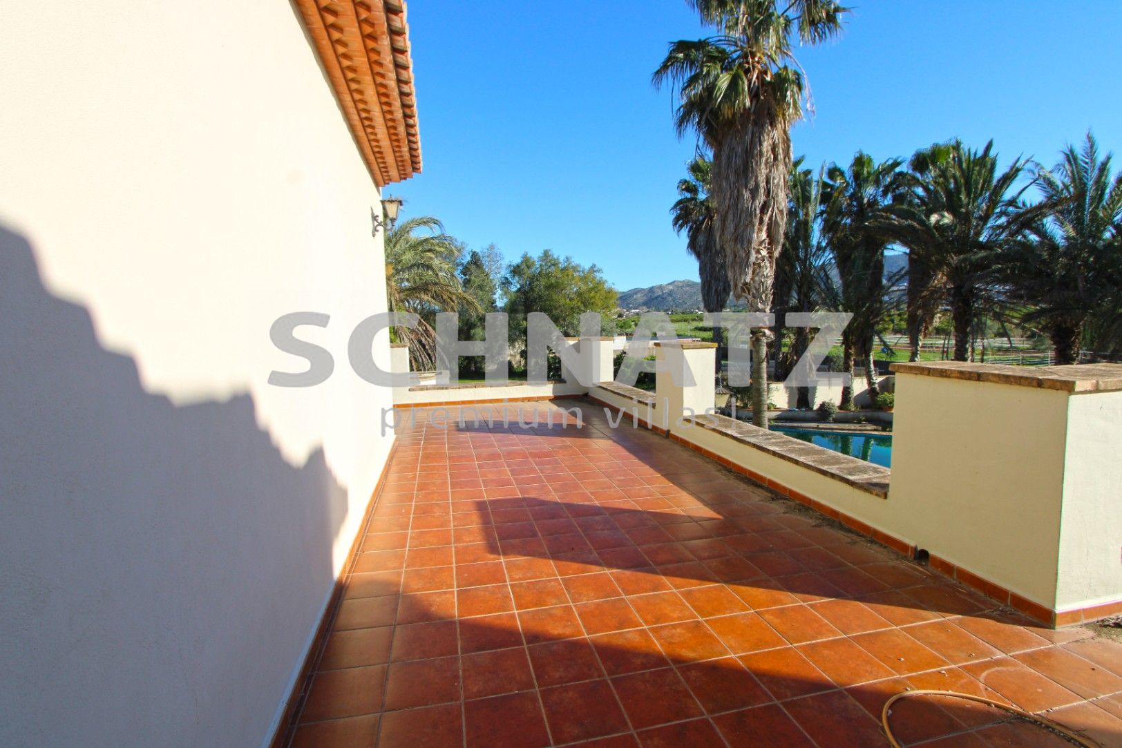 Espectacular villa / finca sobre una parcela de 10.000 m² en Ondara