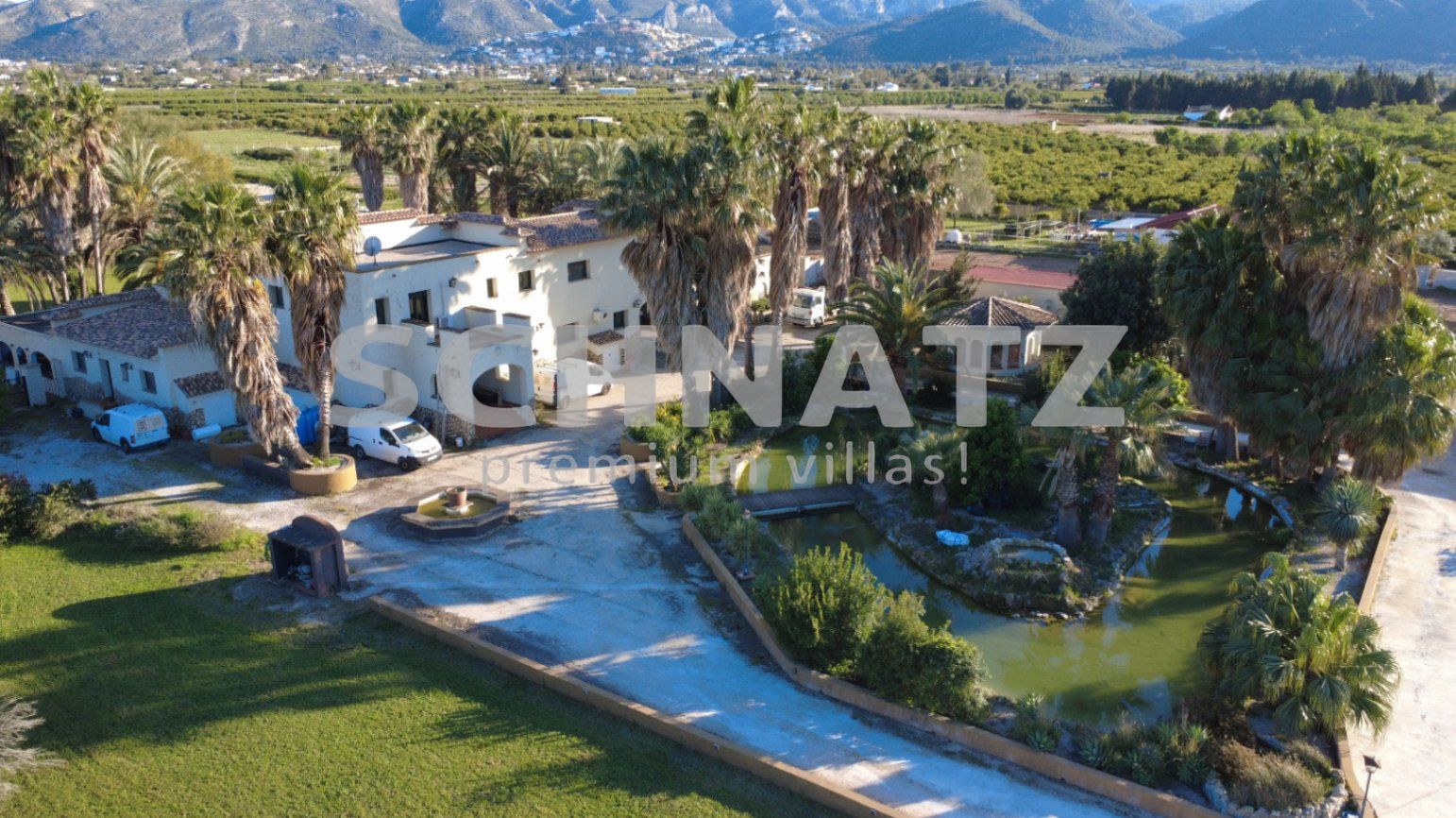 Espectacular villa / finca sobre una parcela de 10.000 m² en Ondara