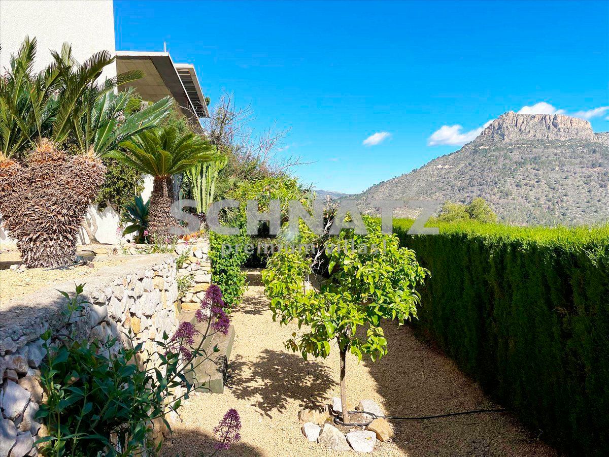 Villa con impresionantes vistas al mar en venta en Calpe