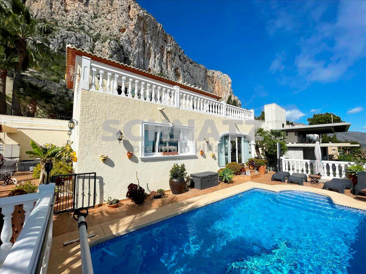 Villa con impresionantes vistas al mar en venta en Calpe