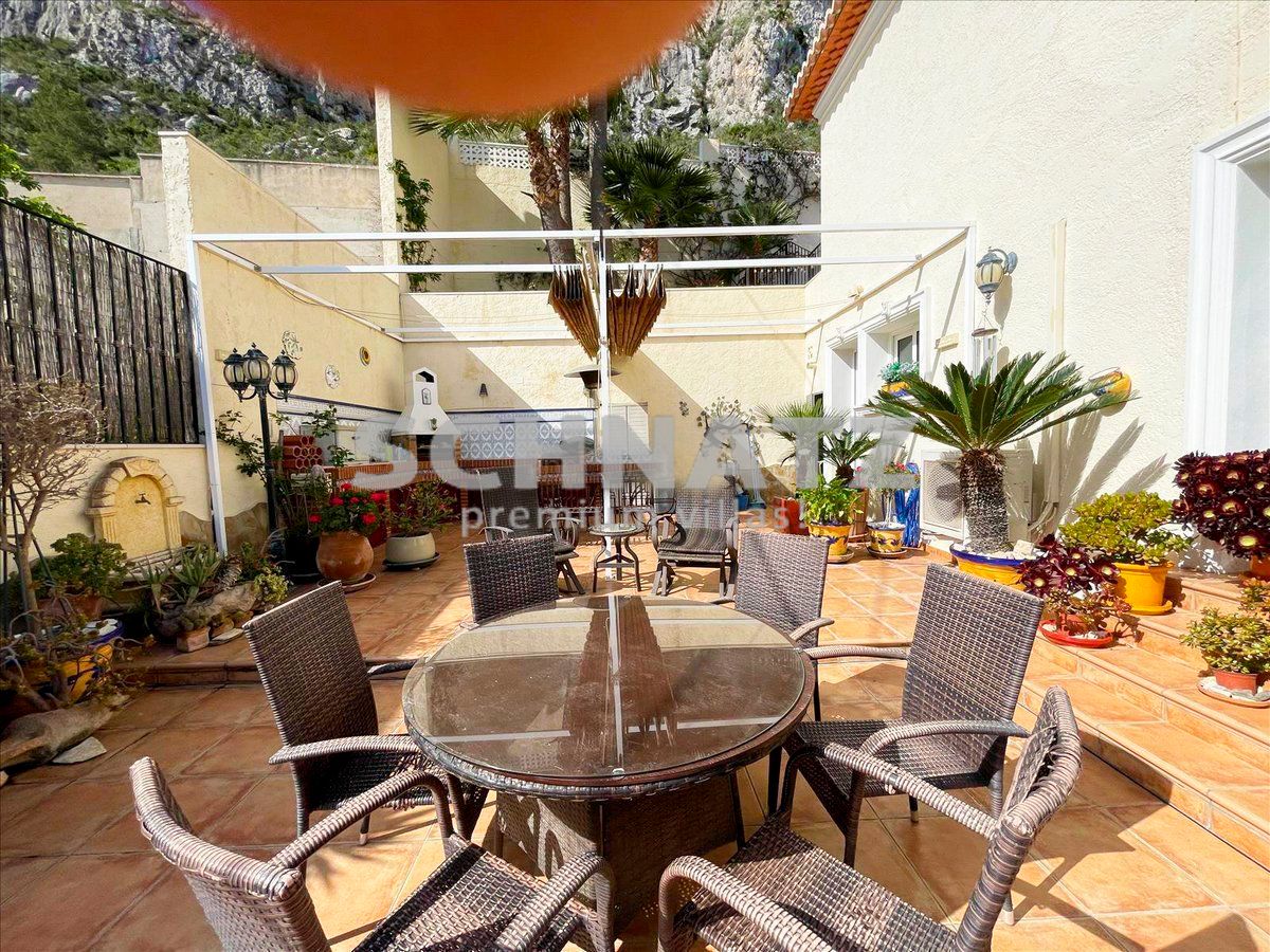 Villa con impresionantes vistas al mar en venta en Calpe