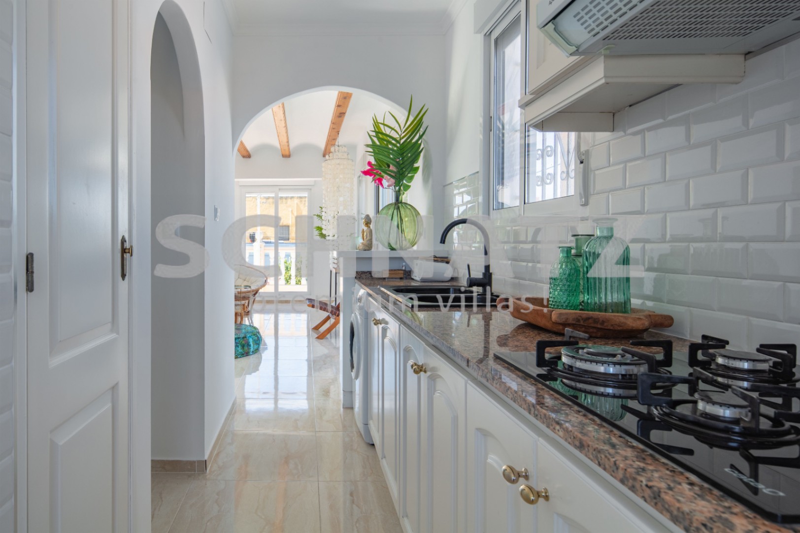 Villa totalmente renovada en Els Poblets – cerca de la playa con terraza en la azotea y bonitas vistas
