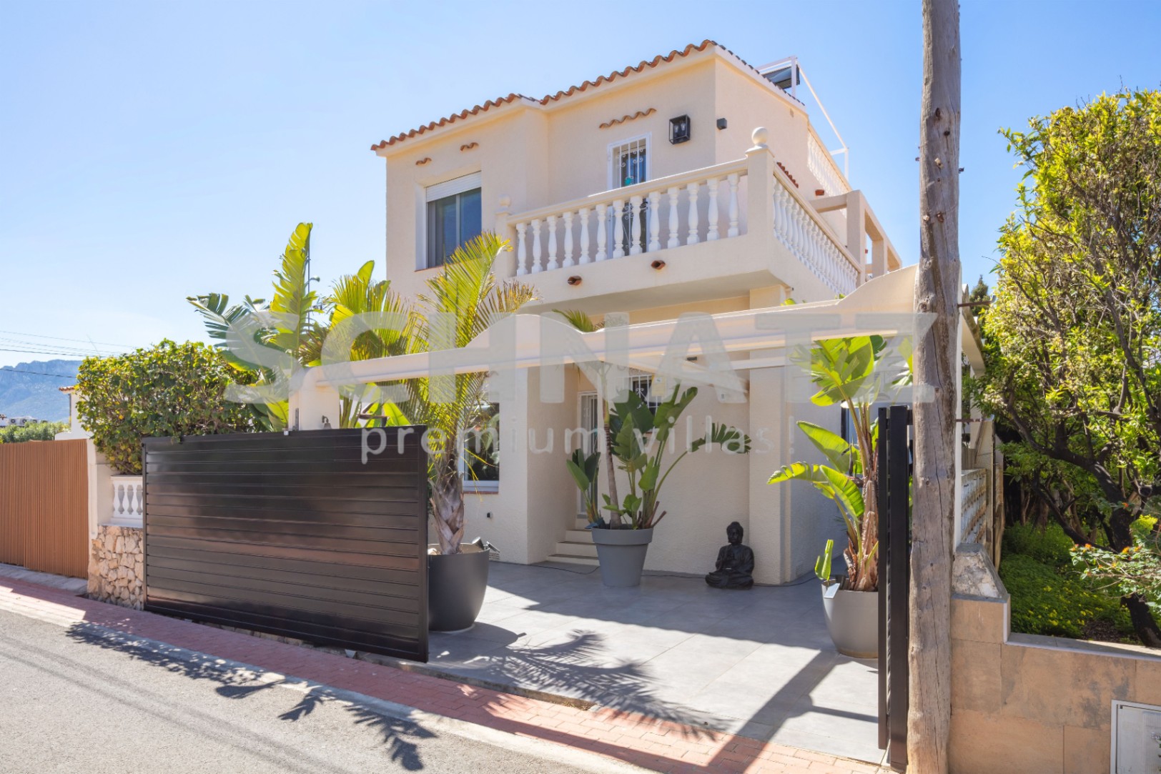 Villa totalmente renovada en Els Poblets con terraza en la azotea y cerca del mar
