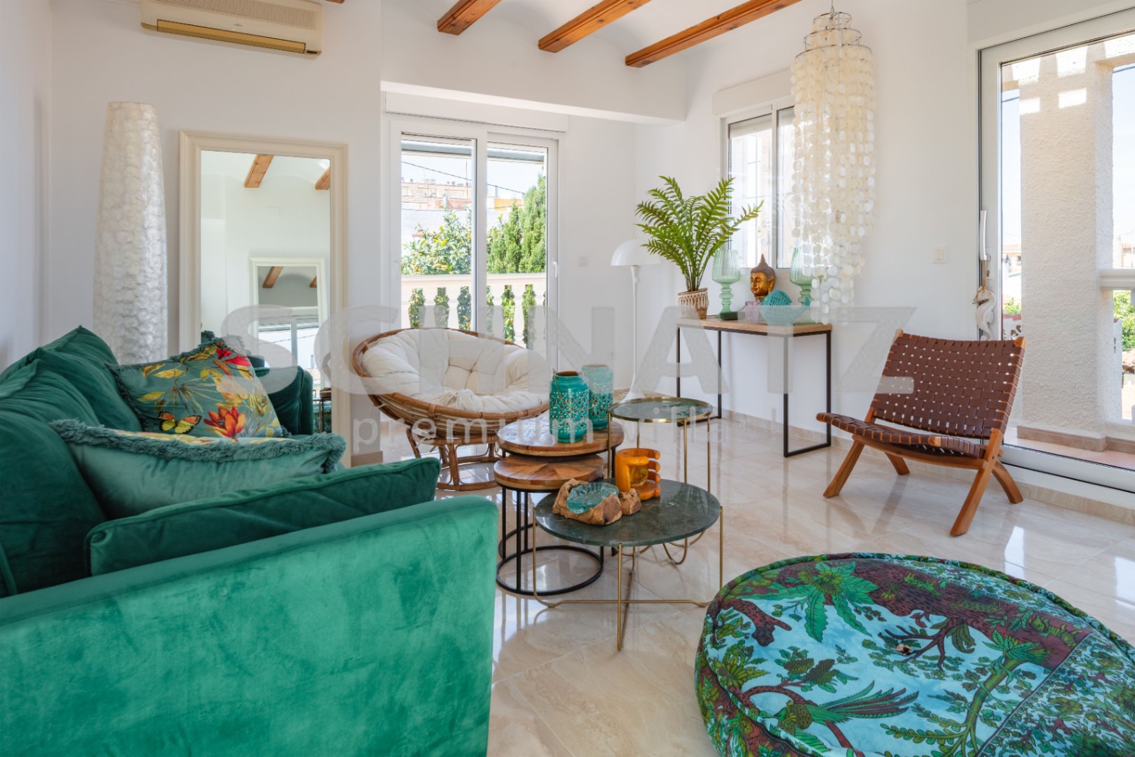 Villa totalmente renovada en Els Poblets con terraza en la azotea y cerca del mar