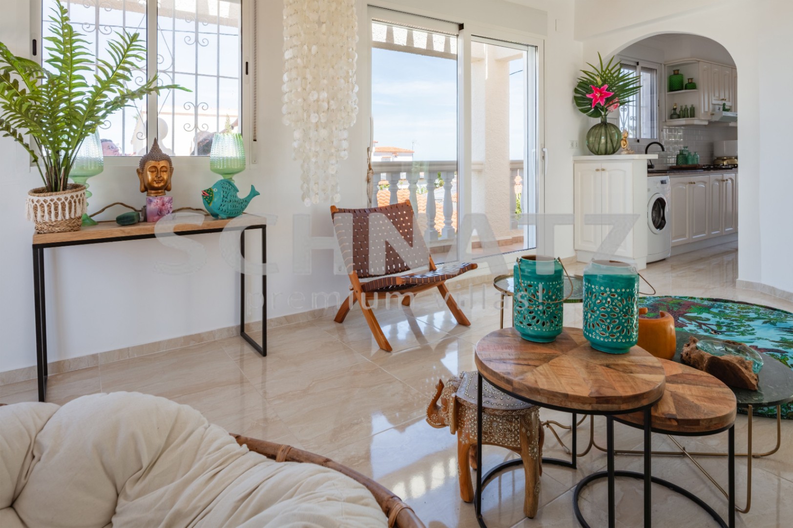 Villa totalmente renovada en Els Poblets con terraza en la azotea y cerca del mar