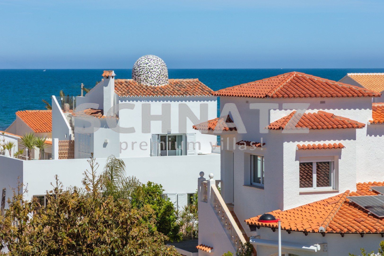 Villa totalmente renovada en Els Poblets con terraza en la azotea y cerca del mar