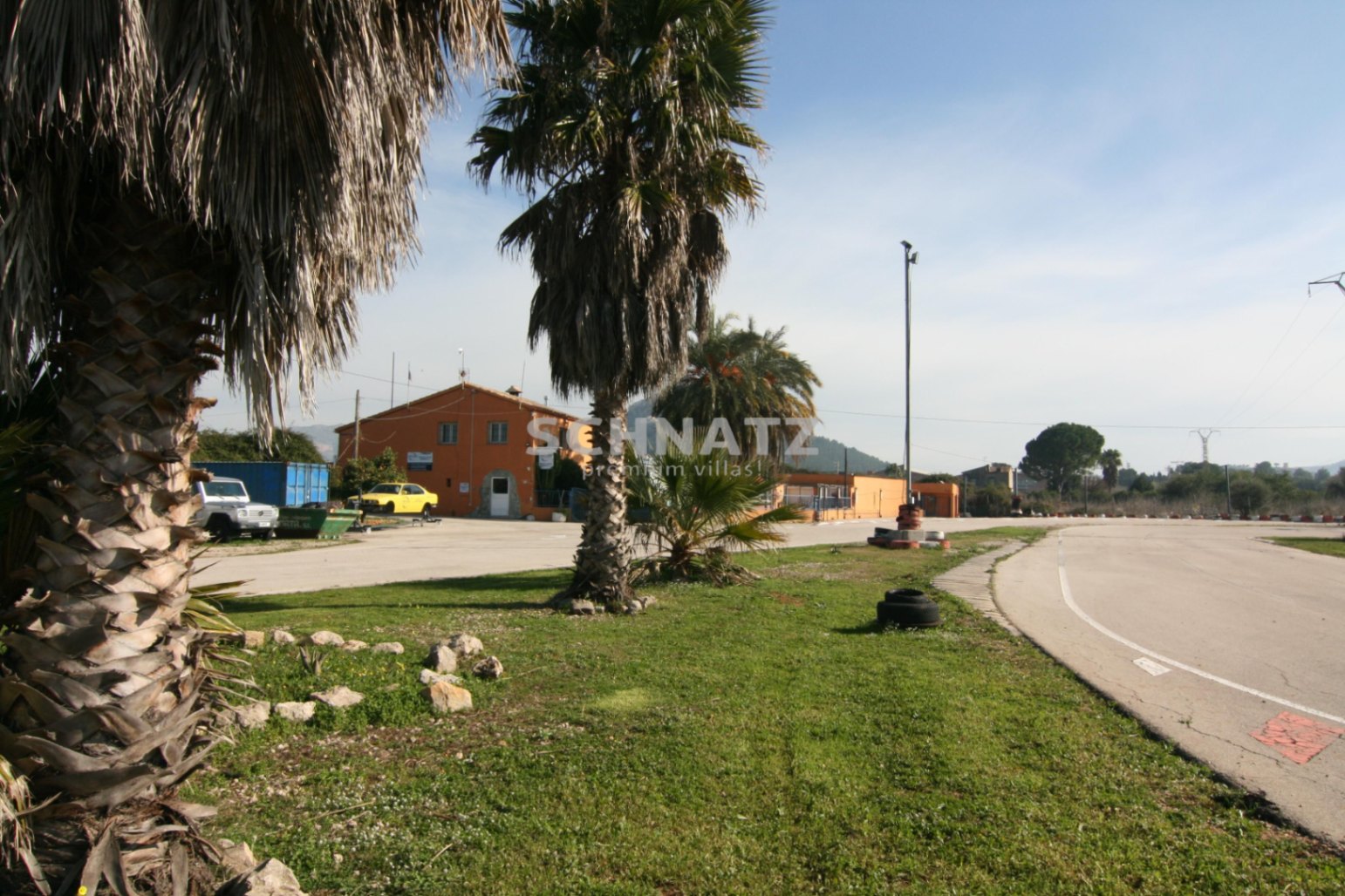 Antigua propiedad comercial con circuito en Ondara, cerca de Dénia