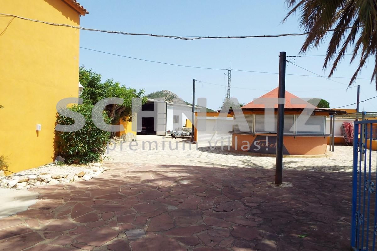 Antigua propiedad comercial con circuito en Ondara, cerca de Dénia