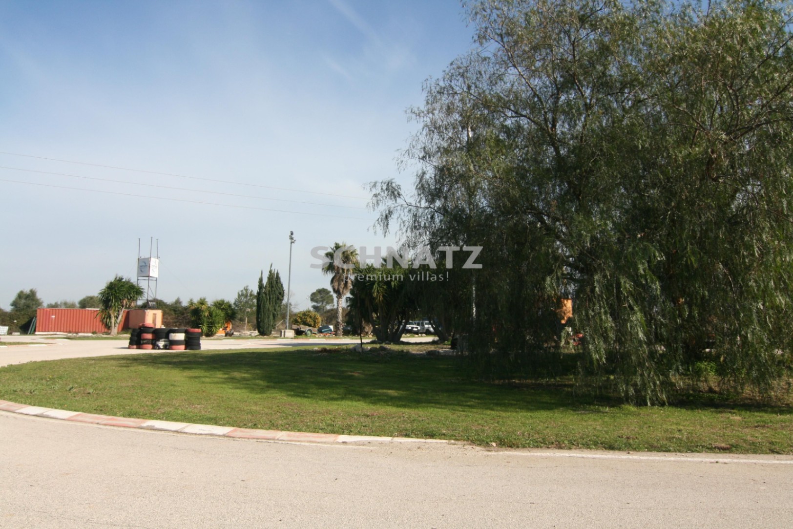 Antigua propiedad comercial con circuito en Ondara, cerca de Dénia