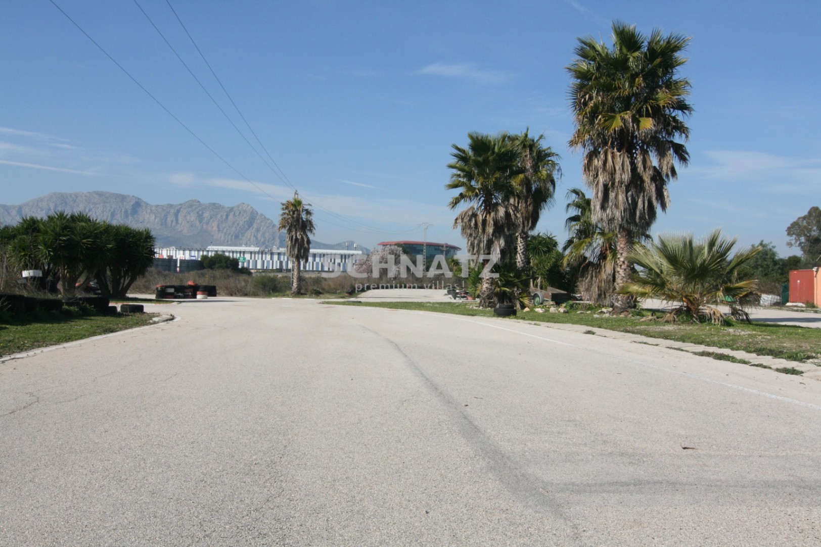 Antigua propiedad comercial con circuito en Ondara, cerca de Dénia
