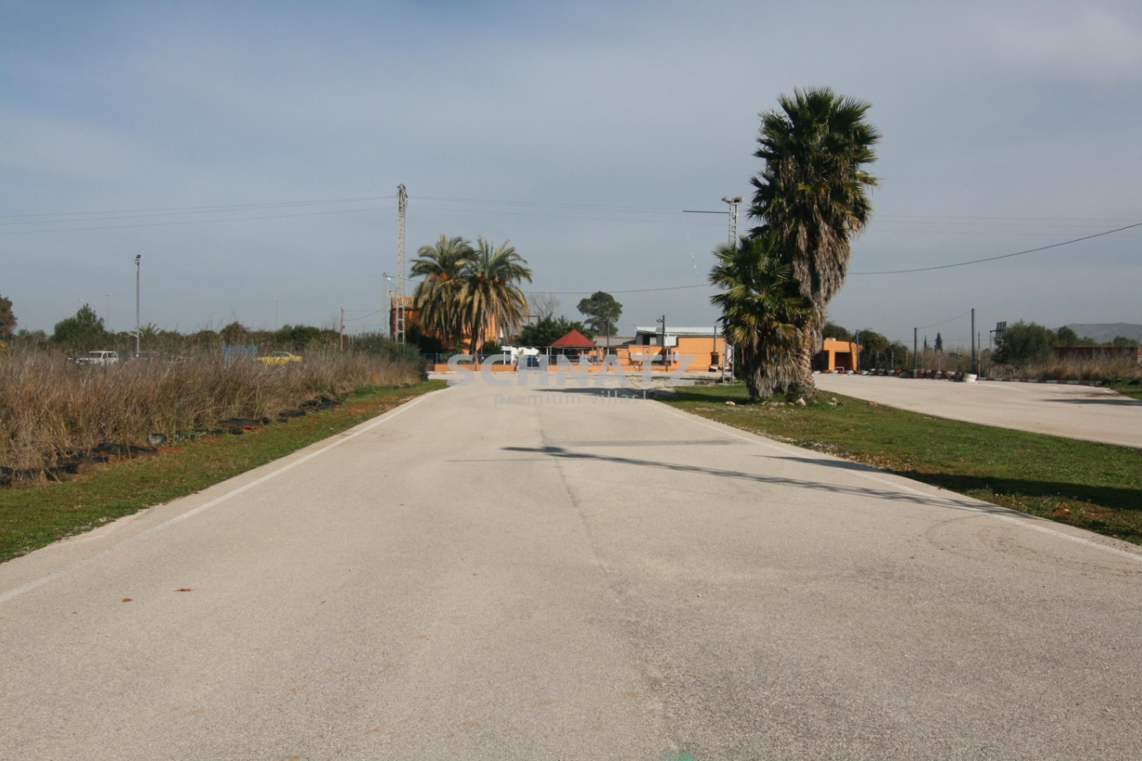 Antigua propiedad comercial con circuito en Ondara, cerca de Dénia