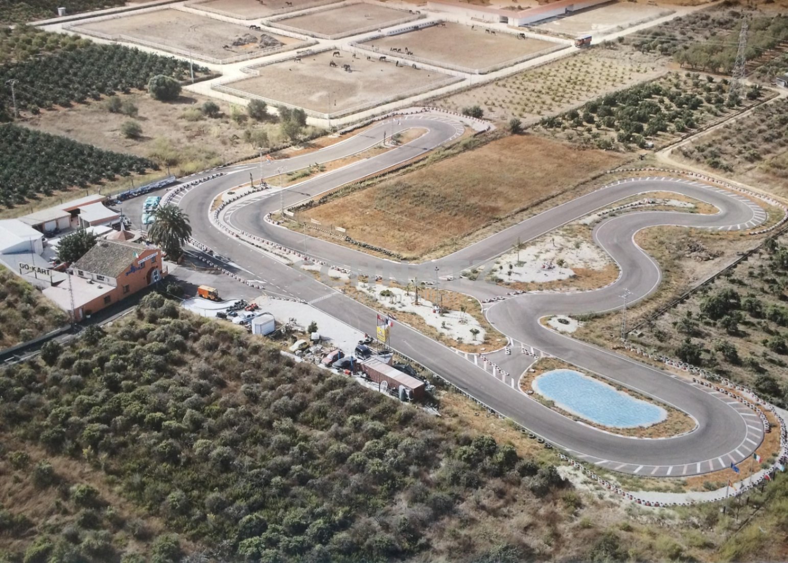 Antigua propiedad comercial con circuito en Ondara, cerca de Dénia
