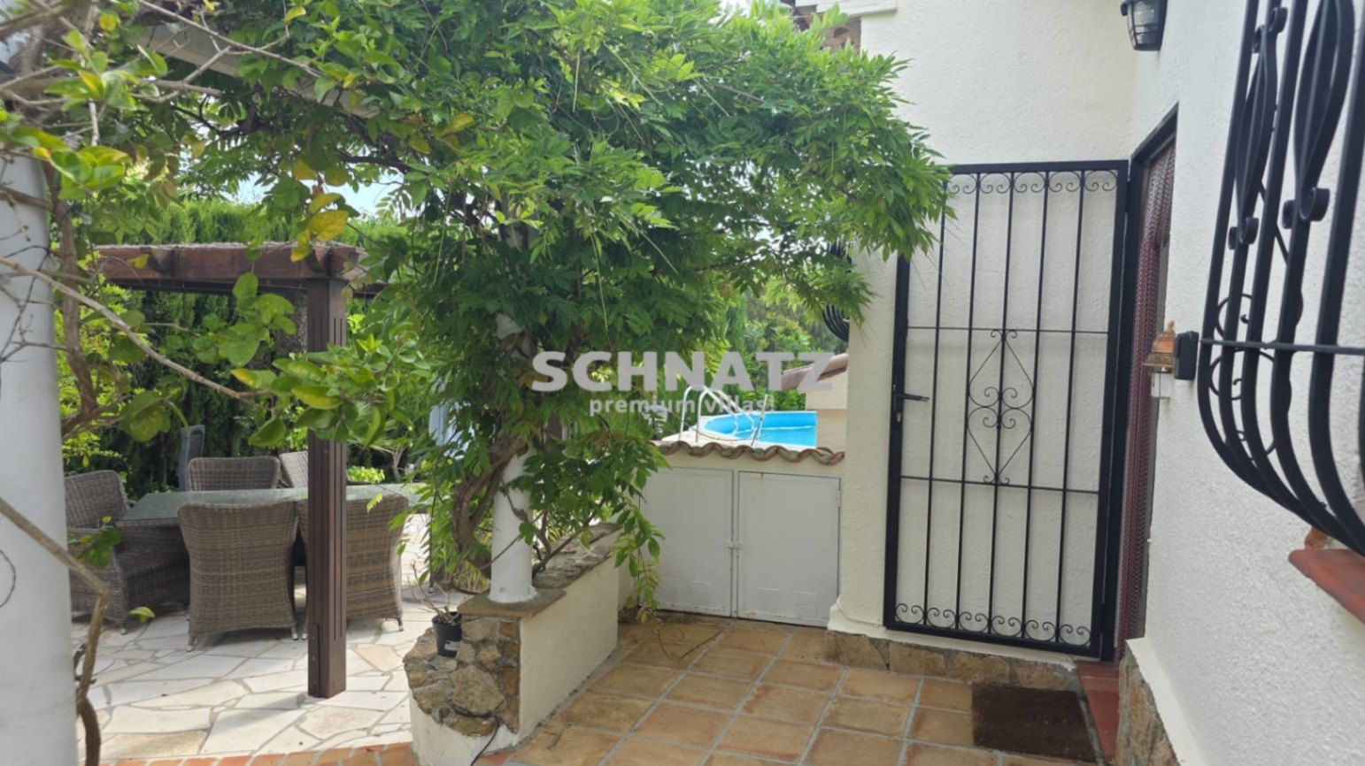 Chalet con vistas a la montaña en Alcalalí