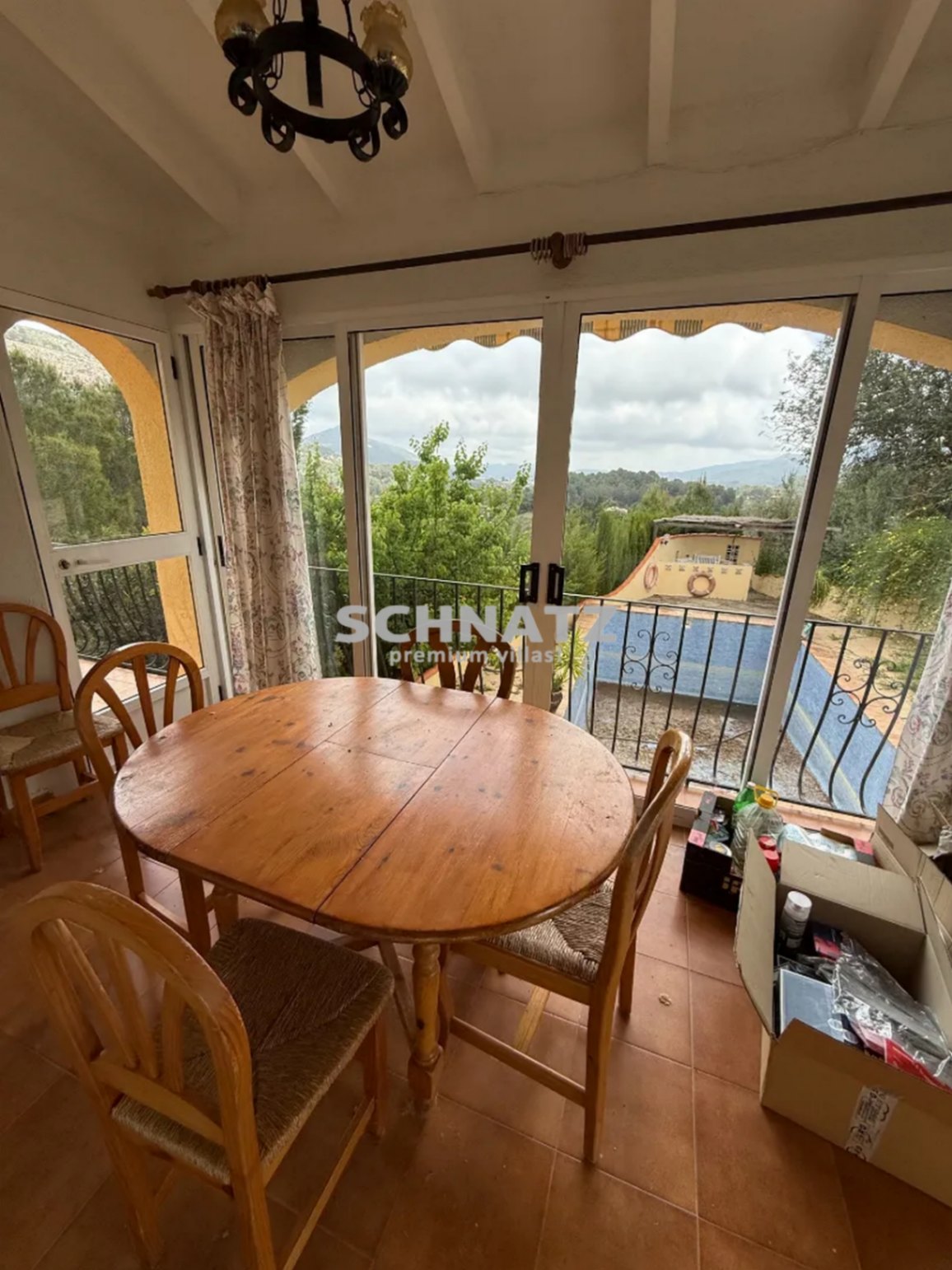 Exclusiva Finca Mediterránea en Parcent: Una Joya con Vistas Panorámicas y Gran Parcela Privada