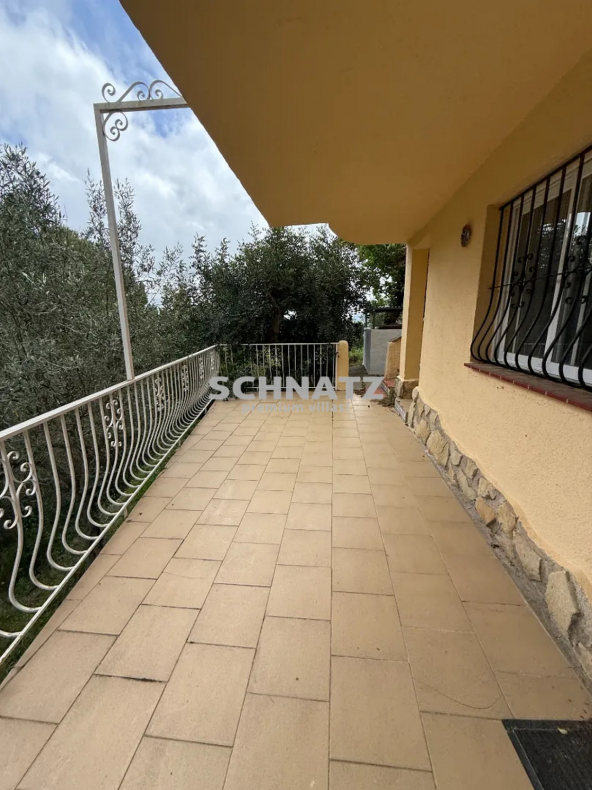 Exclusiva Finca Mediterránea en Parcent: Una Joya con Vistas Panorámicas y Gran Parcela Privada