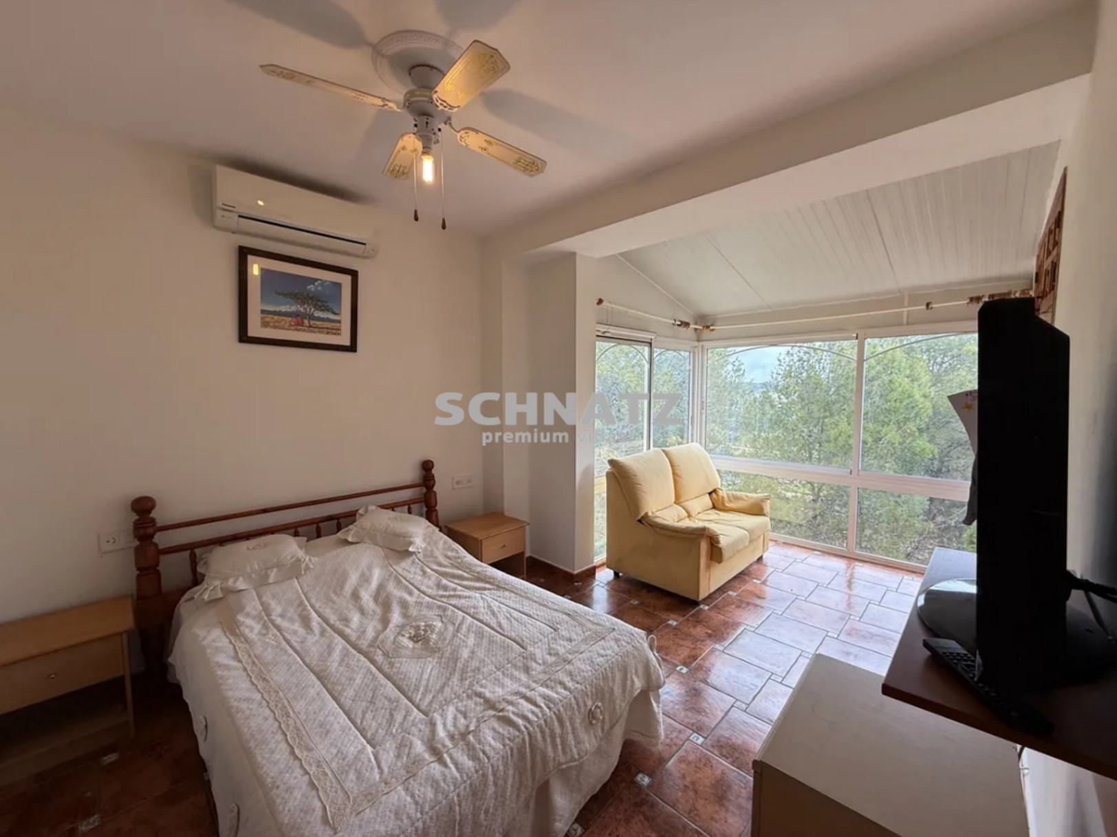 Exclusiva Finca Mediterránea en Parcent: Una Joya con Vistas Panorámicas y Gran Parcela Privada