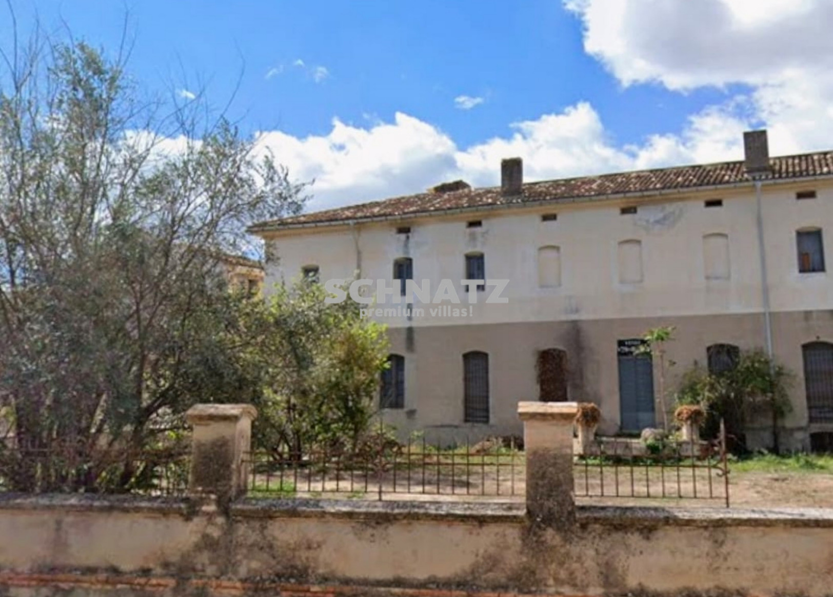 Espectacular e histórico palacete en Montaverner: Una joya por descubrir