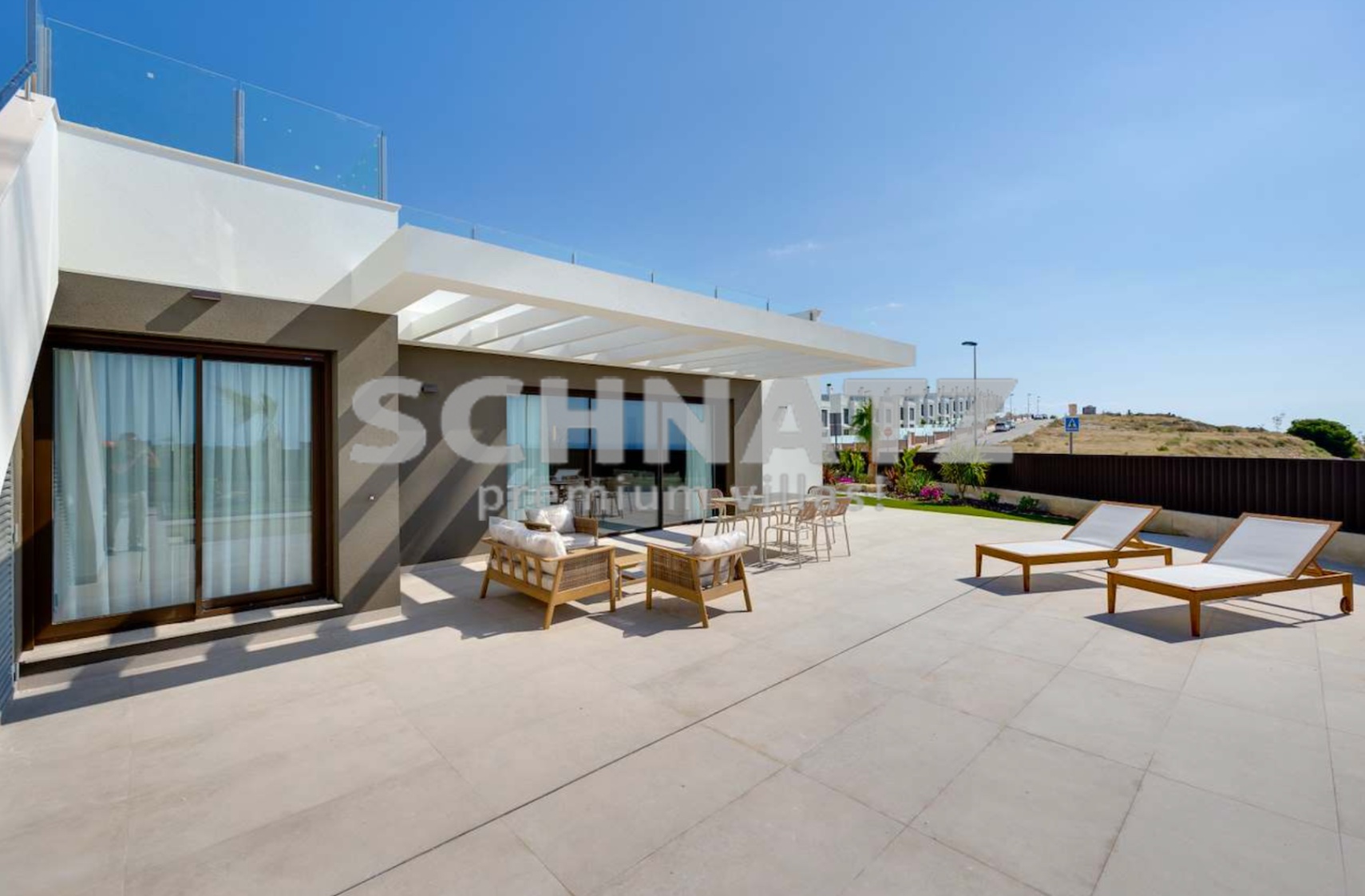Villa con vistas al mar y piscina en venta en Mutxamel