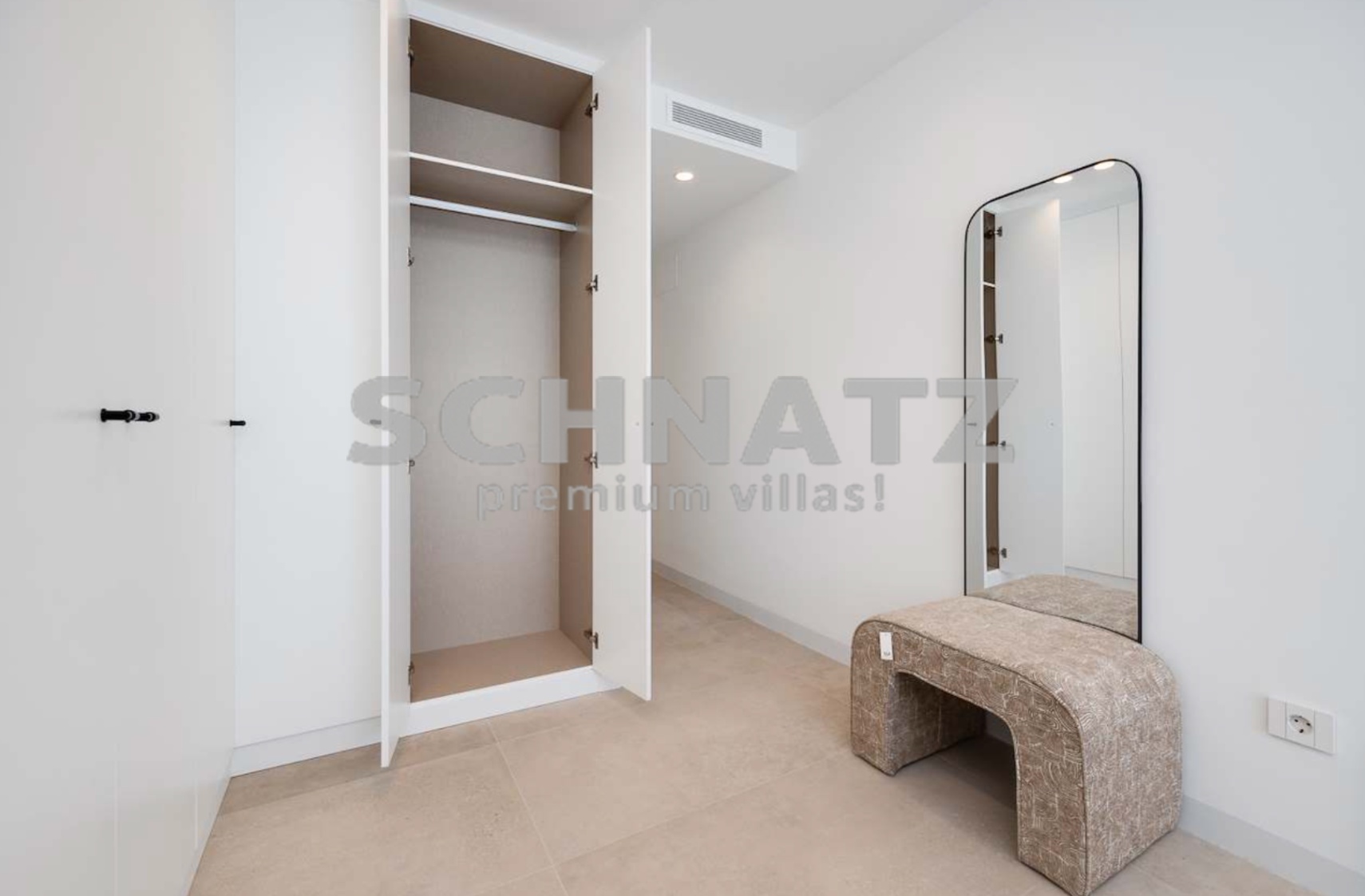 Villa con vistas al mar y piscina en venta en Mutxamel