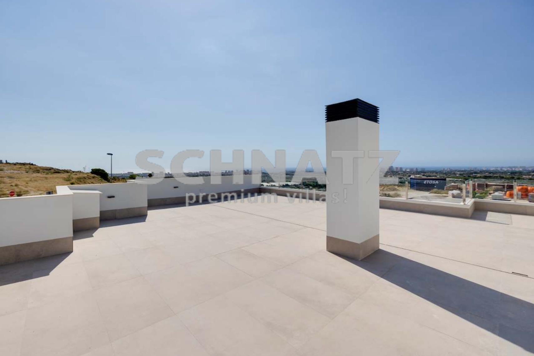 Villa con vistas al mar y piscina en venta en Mutxamel