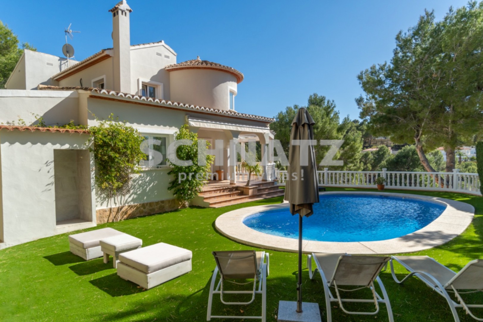 Villa con piscina en venta en Altea