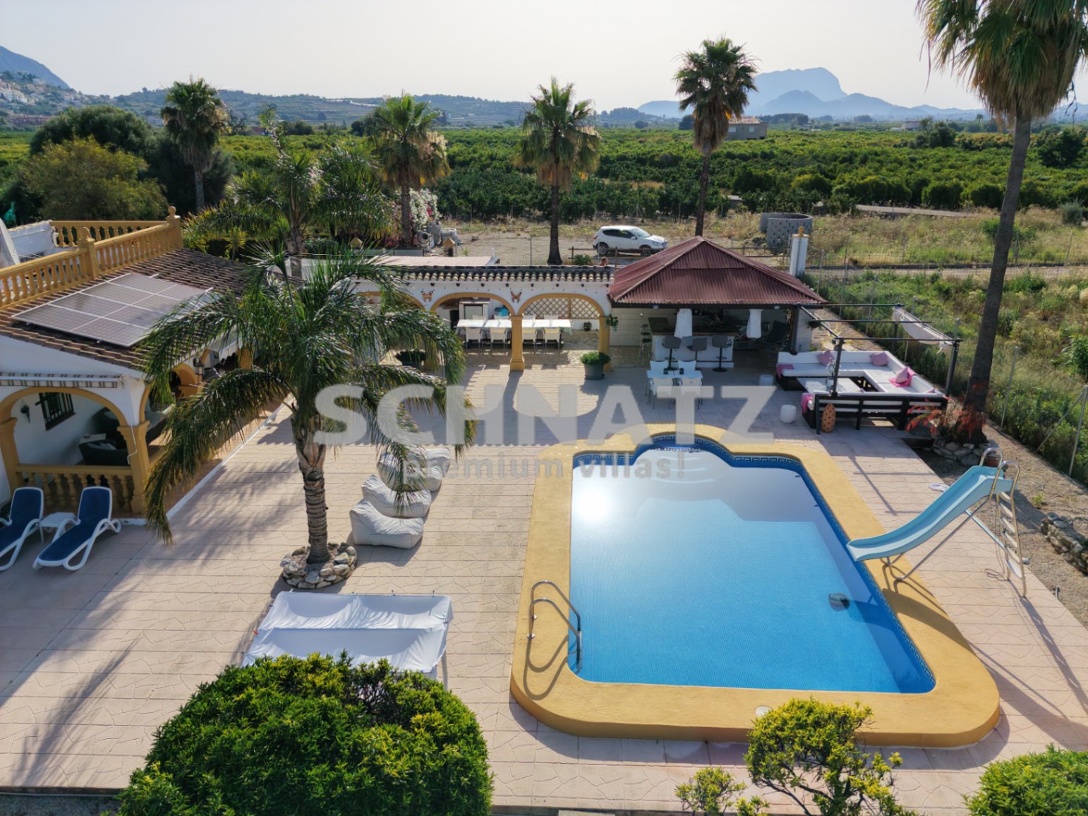 Espectacular finca con piscina en venta en Benimeli