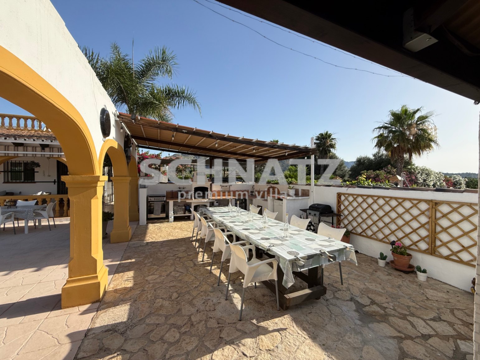 Espectacular finca con piscina en venta en Benimeli