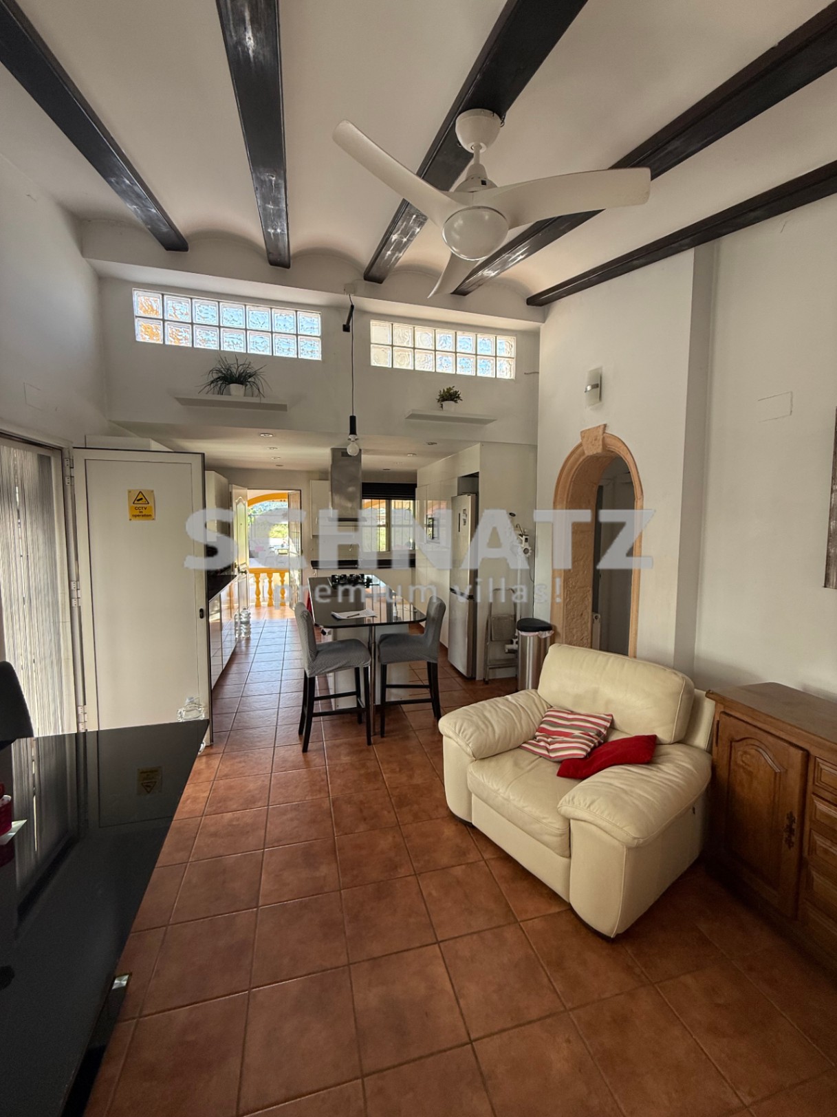 Espectacular finca con piscina en venta en Benimeli