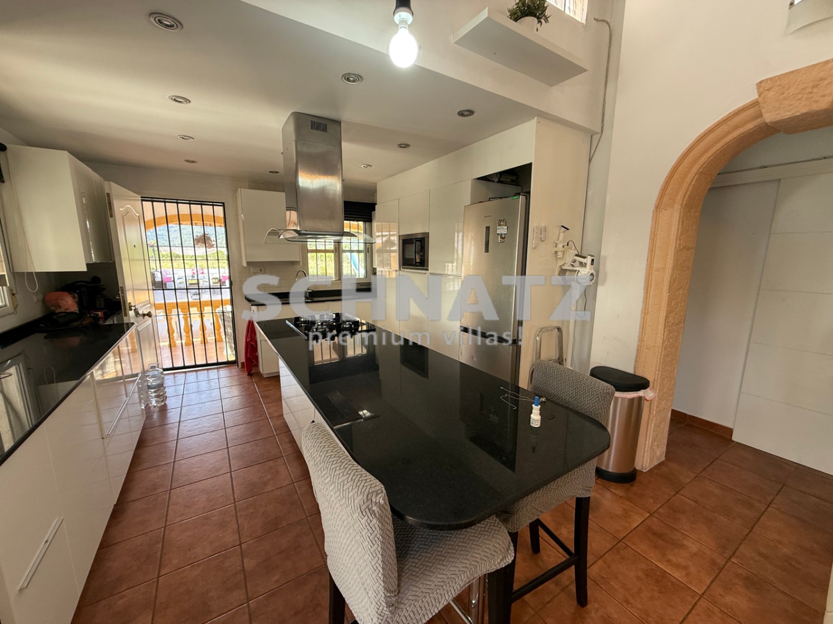 Espectacular finca con piscina en venta en Benimeli