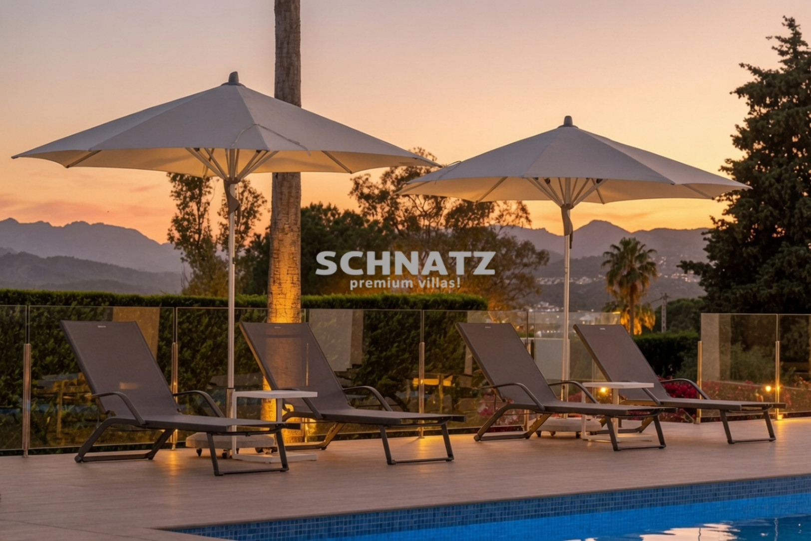 Exclusiva villa de nueva construcción con muebles incluidos con vistas panorámicas de Jávea y el Montgó.