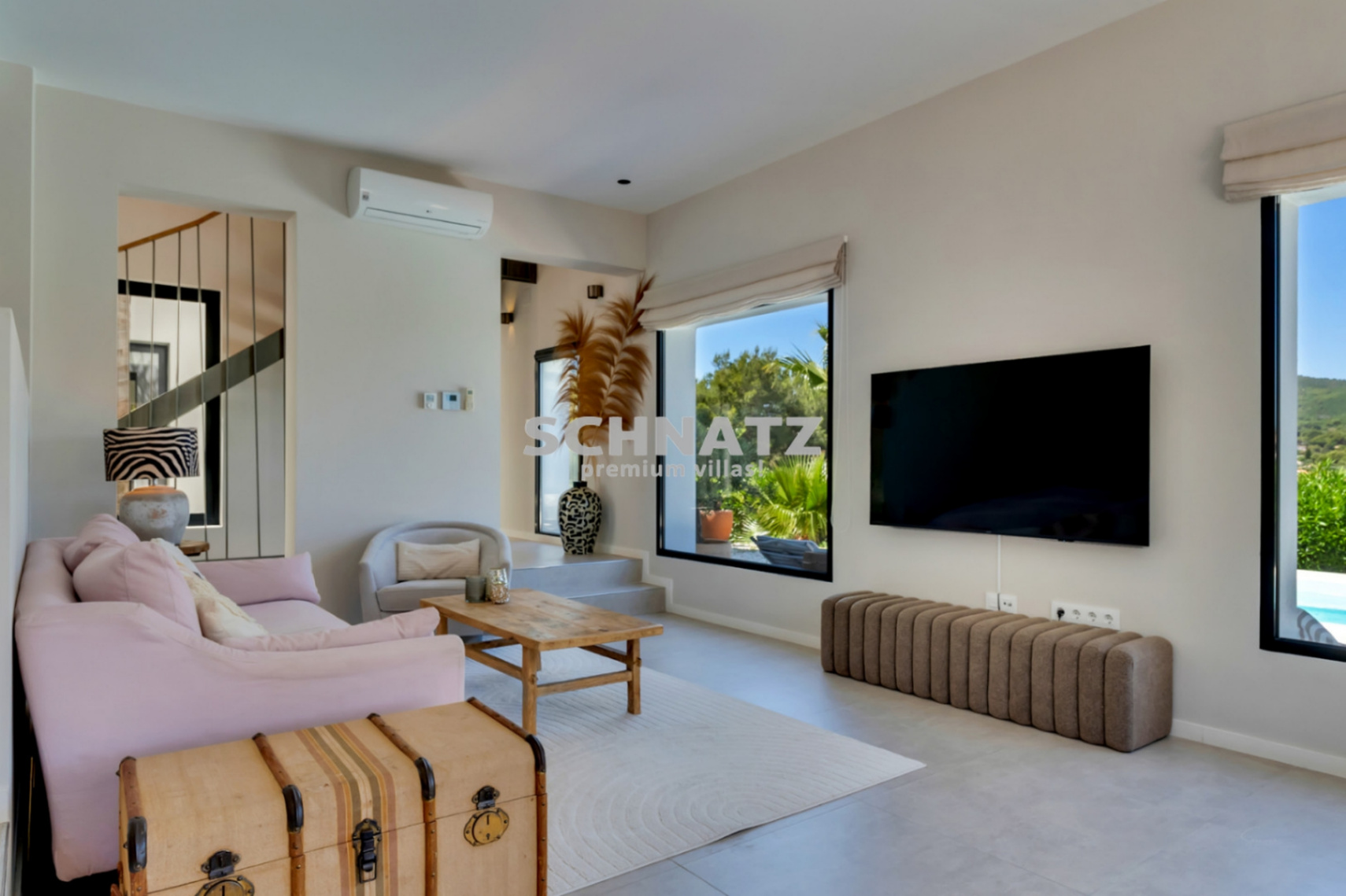 Top-Villa ubicada en una demandada urbanizacion con vistas impresionantes
