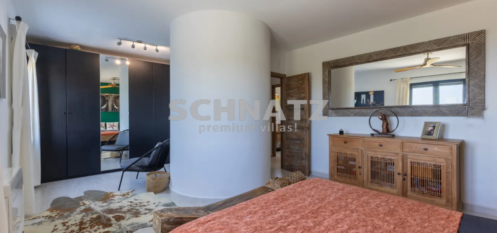 Exclusiva villa con vistas al mar en venta en Dénia