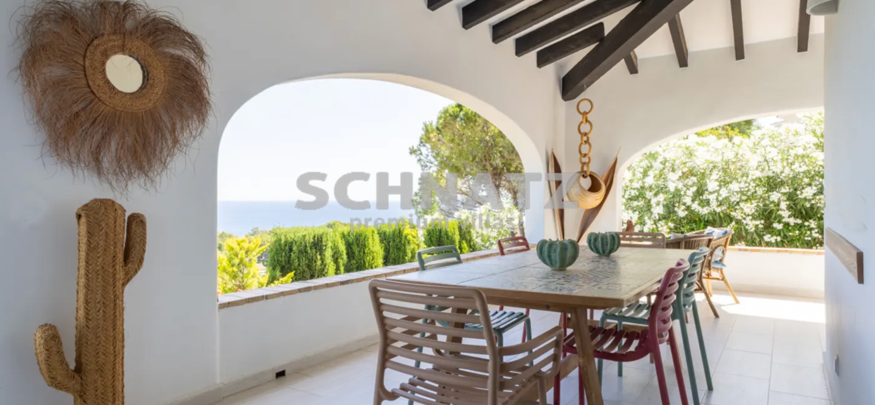 Exclusiva villa con vistas al mar en venta en Dénia