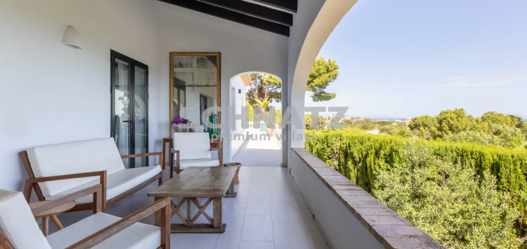 Exclusiva villa con vistas al mar en venta en Dénia