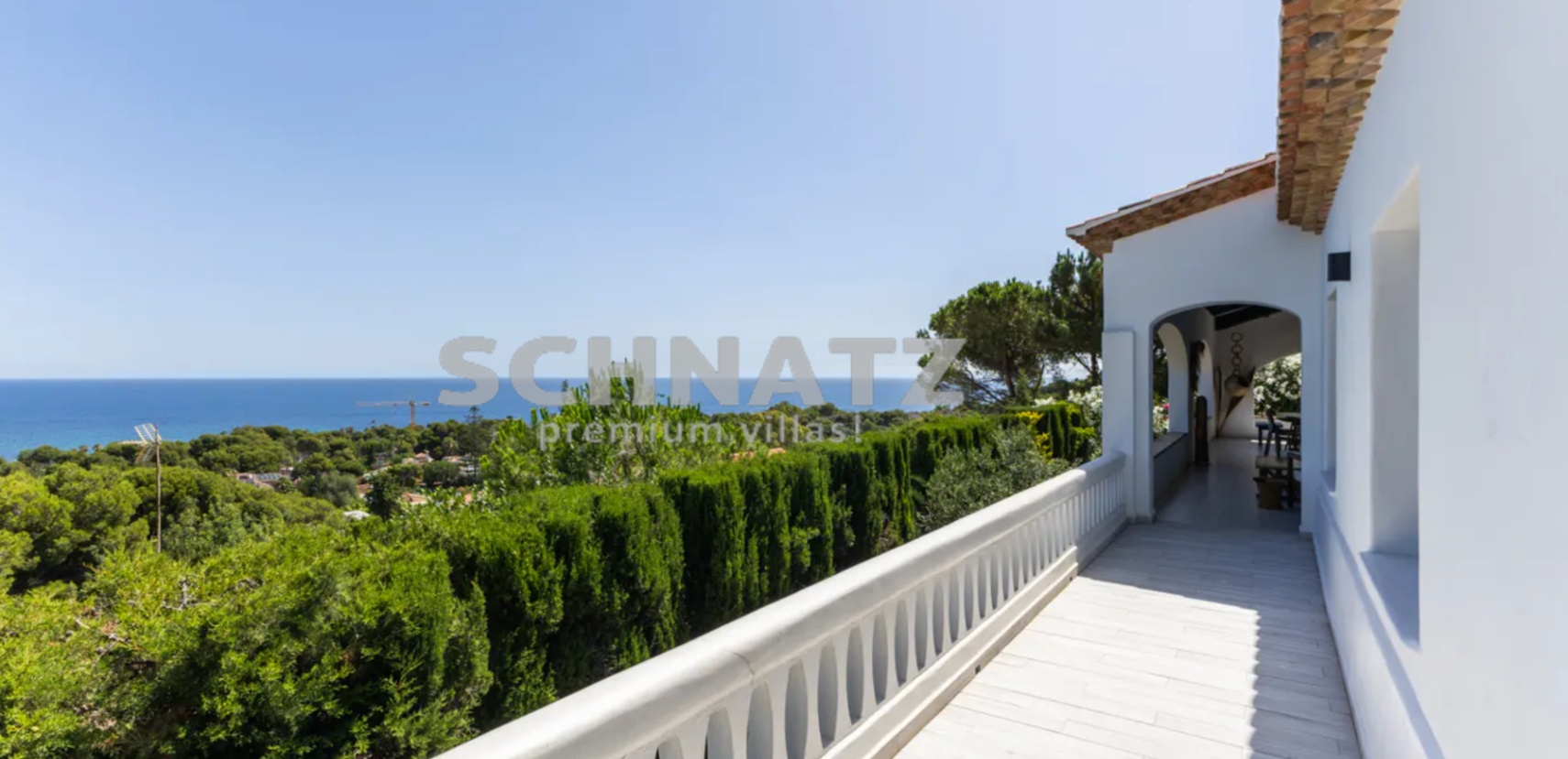 Exclusiva villa con vistas al mar en venta en Dénia