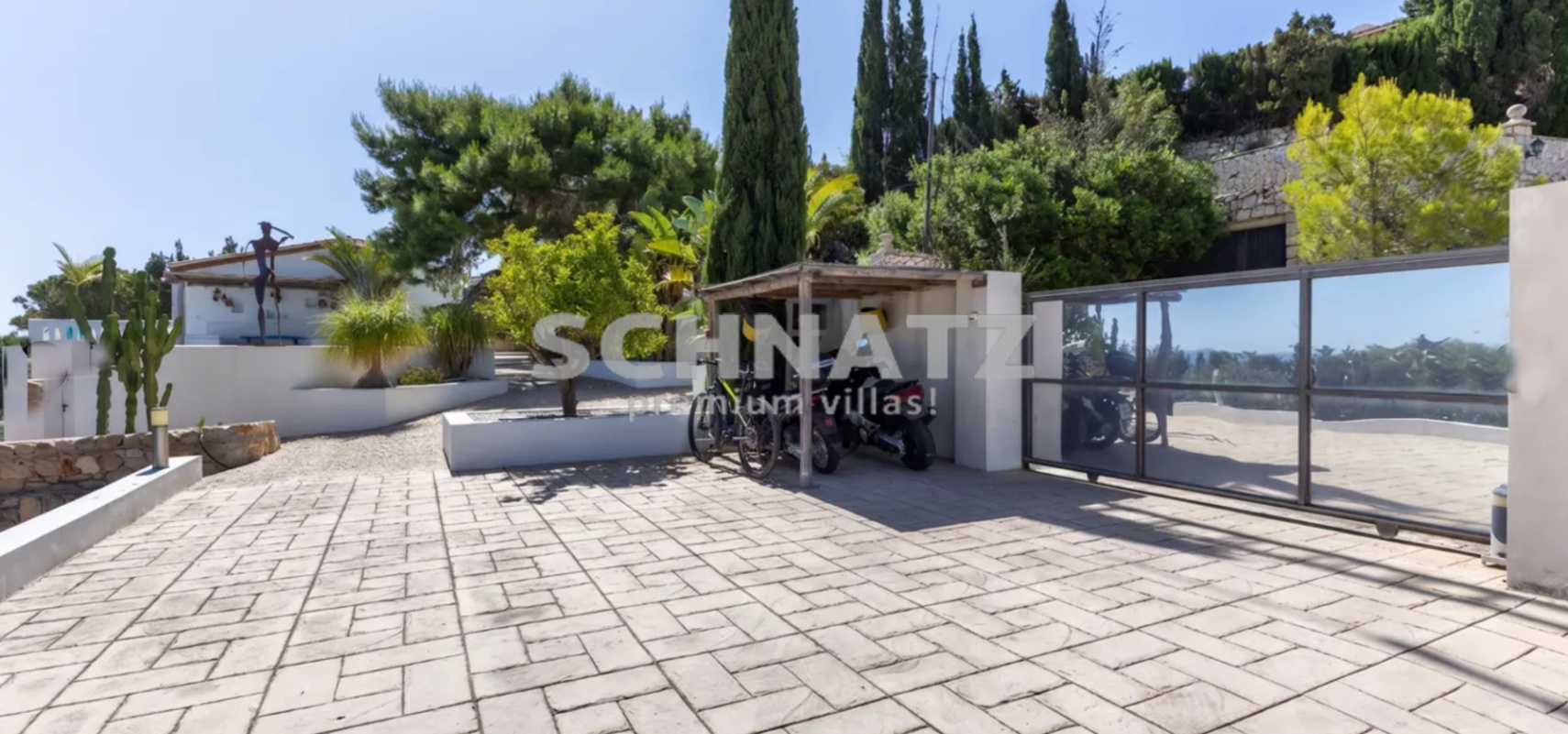 Exclusiva villa con vistas al mar en venta en Dénia