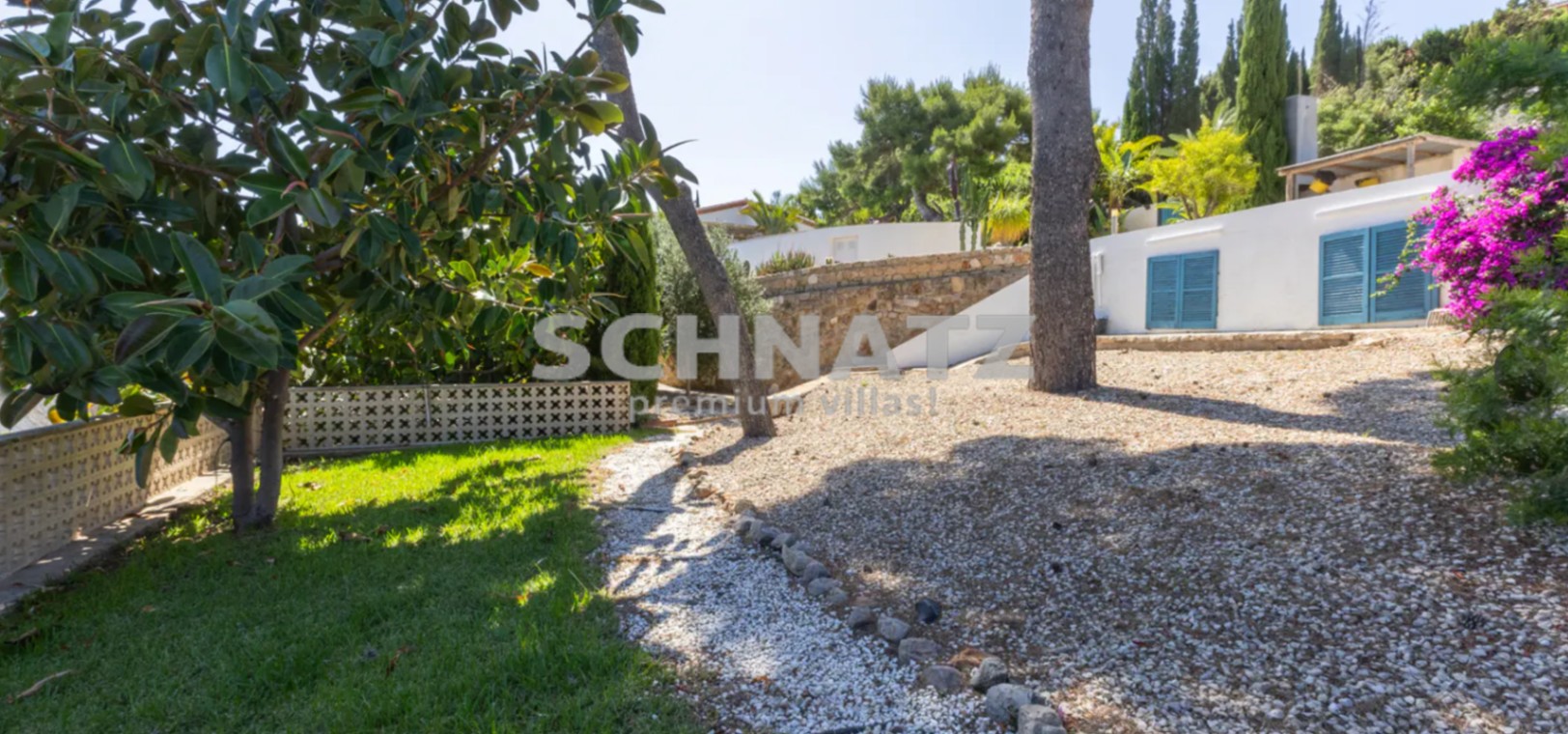 Exclusiva villa con vistas al mar en venta en Dénia