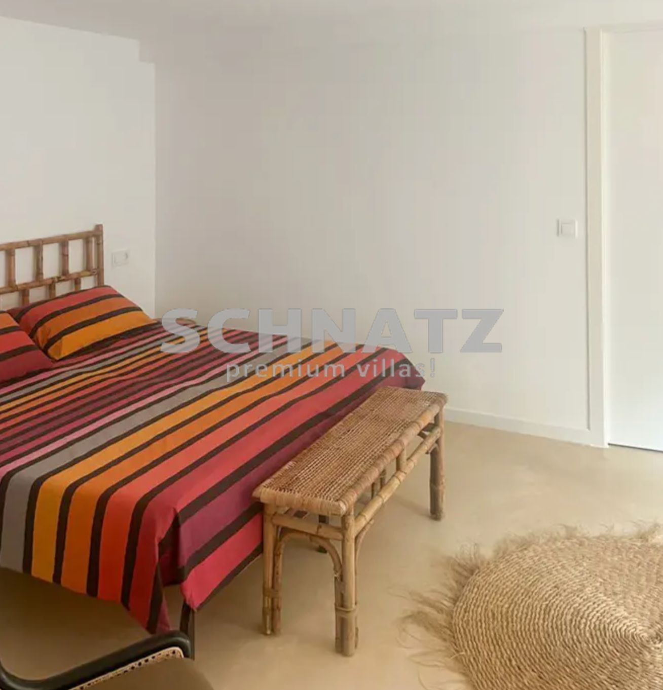 Exclusiva villa con vistas al mar en venta en Dénia