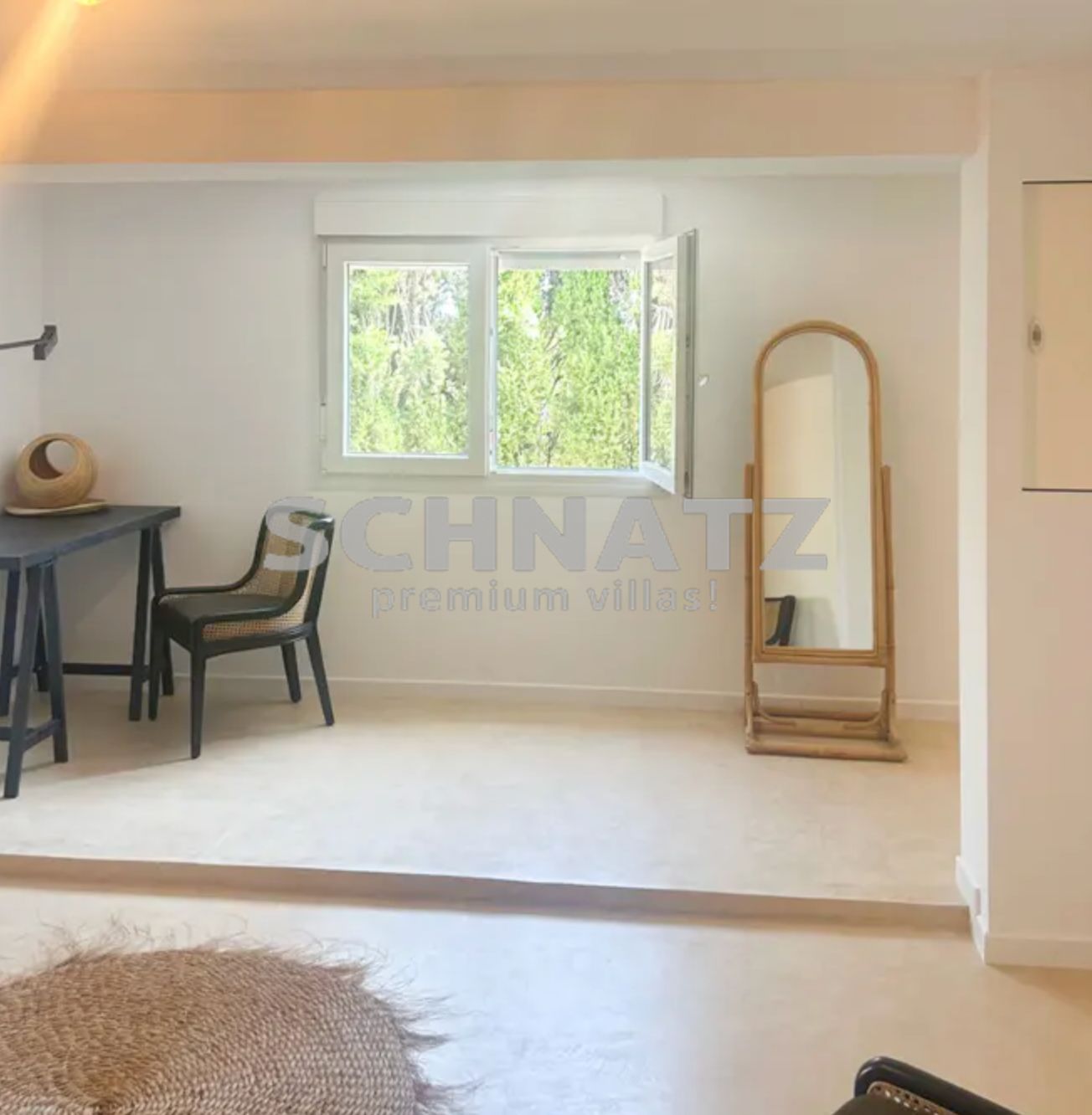 Exclusiva villa con vistas al mar en venta en Dénia