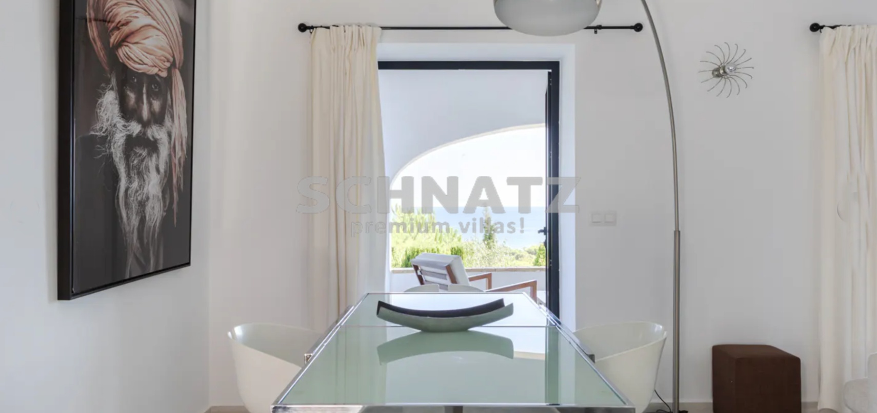 Exclusiva villa con vistas al mar en venta en Dénia