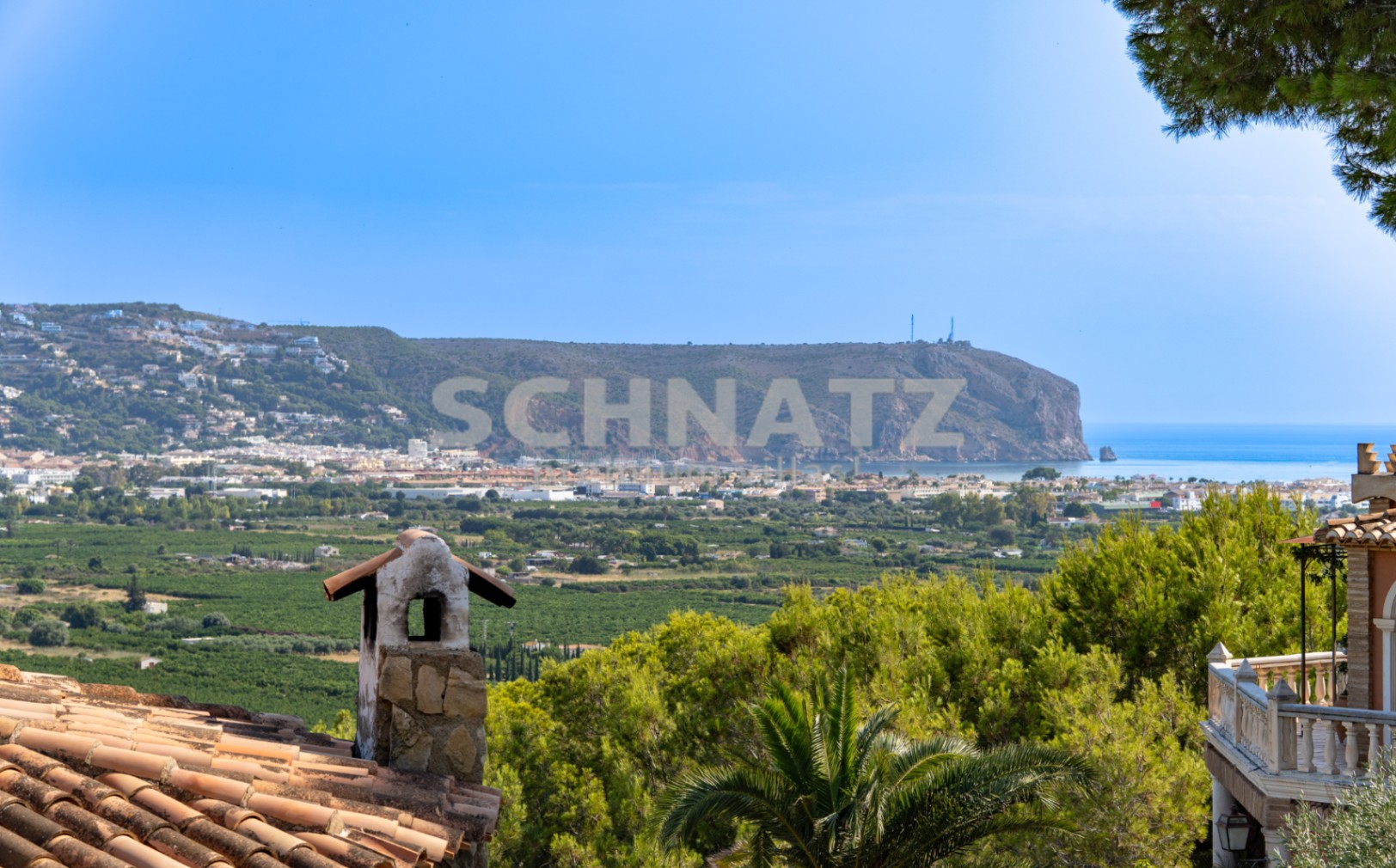 Villa en venta en Jávea con vistas al mar y al Montgó