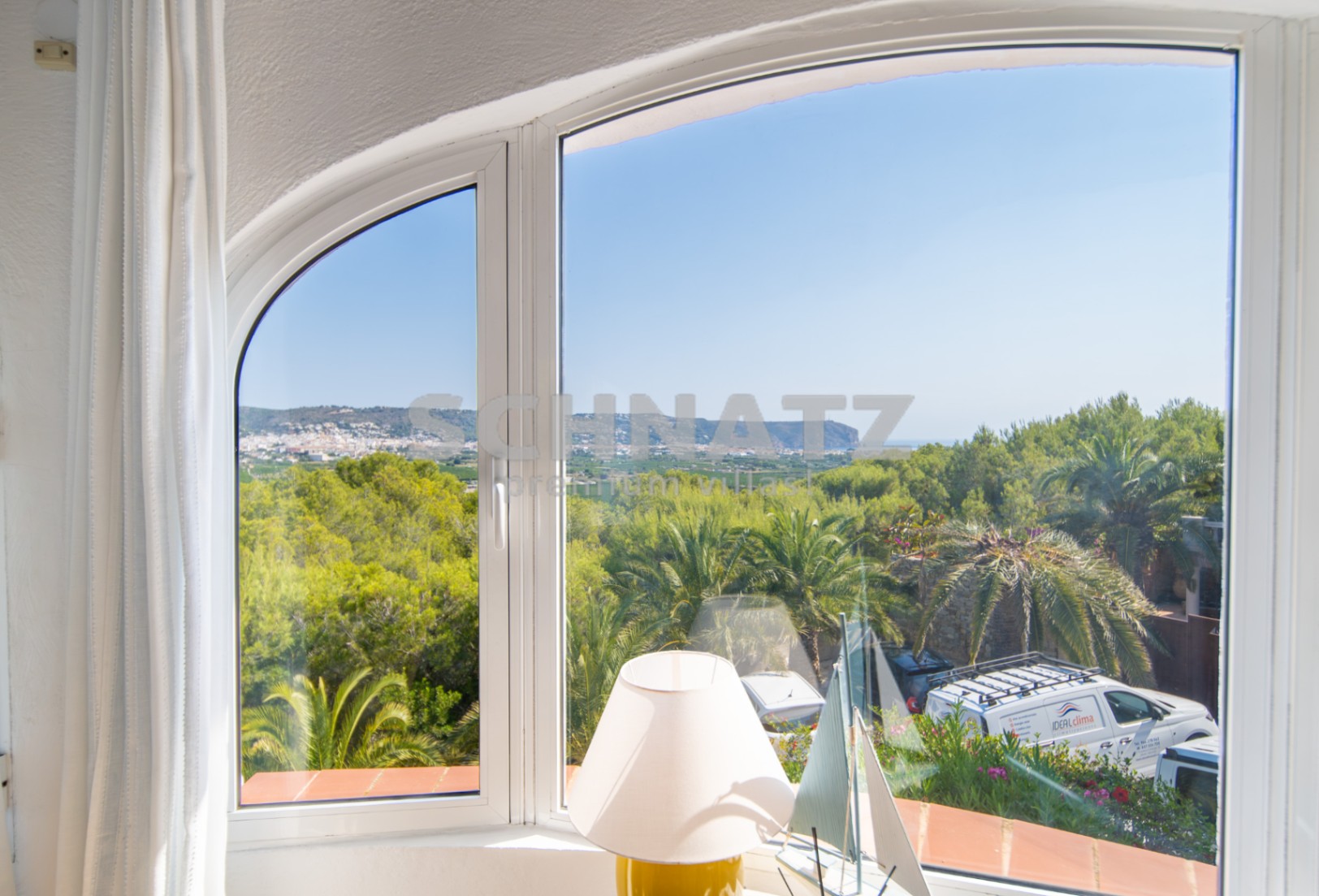 Villa en venta en Jávea con vistas al mar y al Montgó