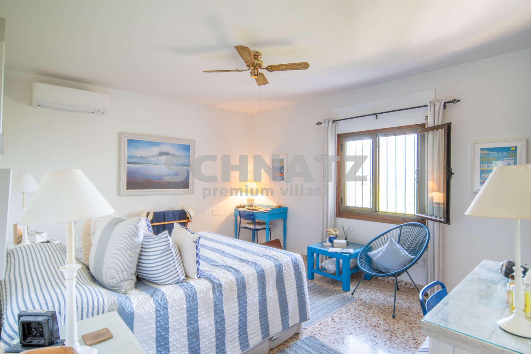 Villa en venta en Jávea con vistas al mar y al Montgó