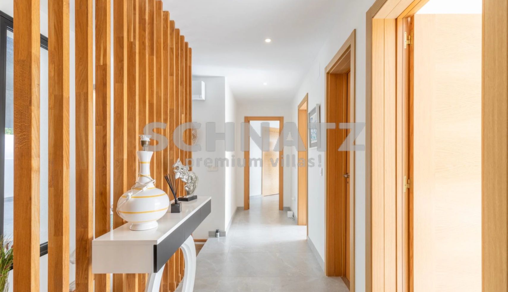 Spektakuläre Villa mit Meerblick zu verkaufen in Moraira, in der Nähe von Portet.