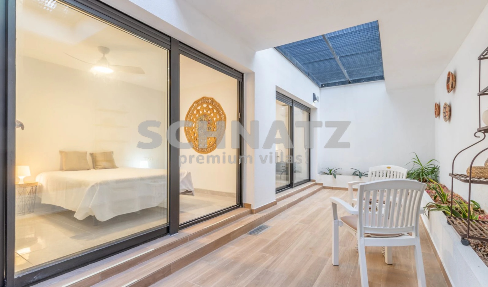 Spektakuläre Villa mit Meerblick zu verkaufen in Moraira, in der Nähe von Portet.