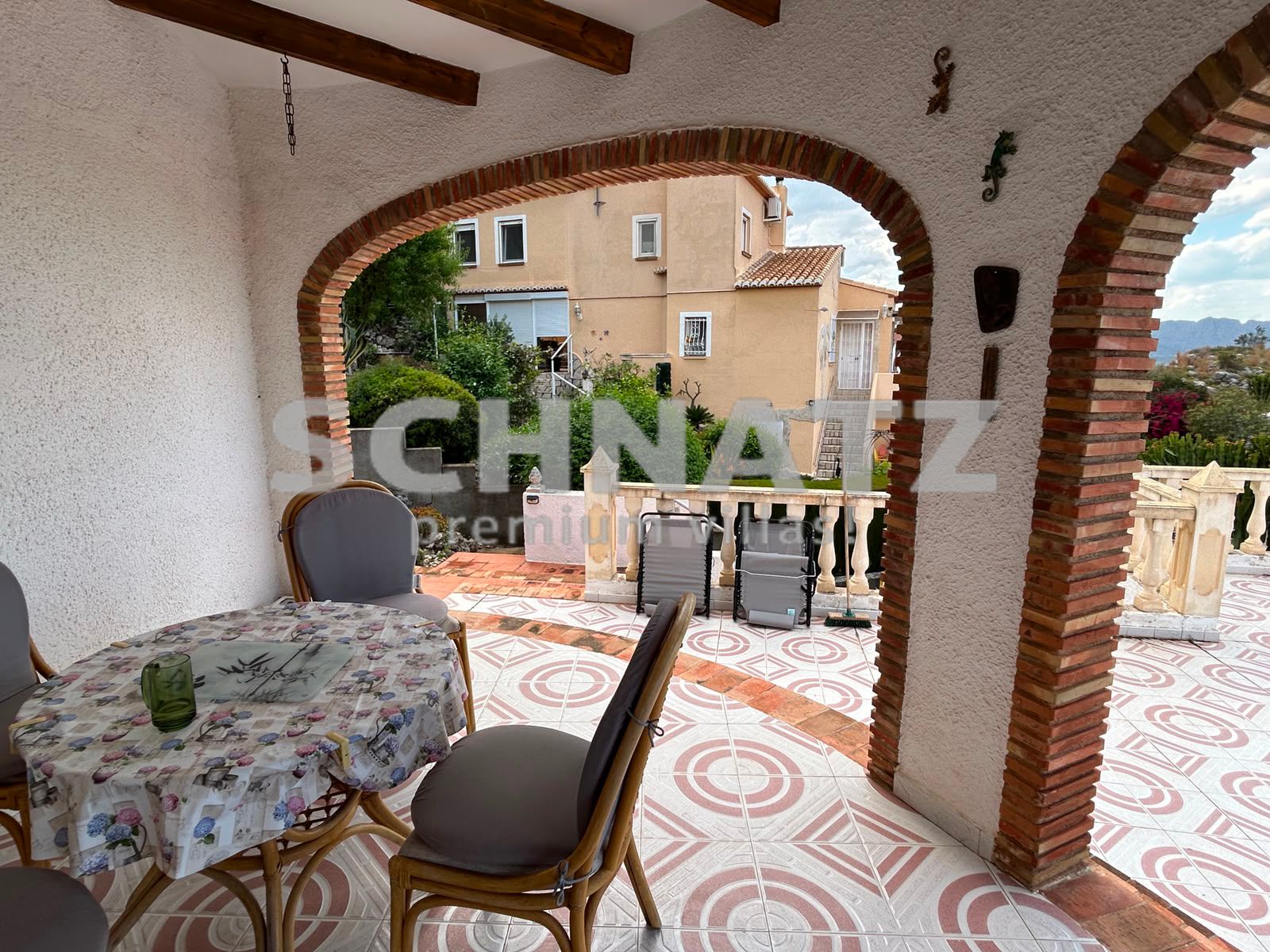 Villa mit Pool zu verkaufen in Pedreguer
