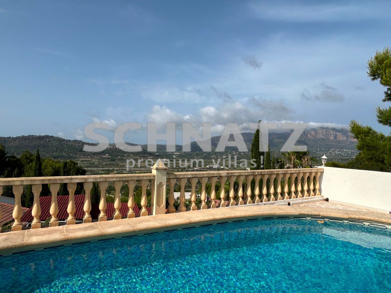 Villa mit Pool zu verkaufen in Pedreguer