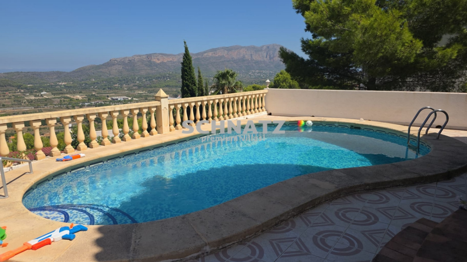 Villa avec piscine et vue sur la mer à vendre à Pedreguer